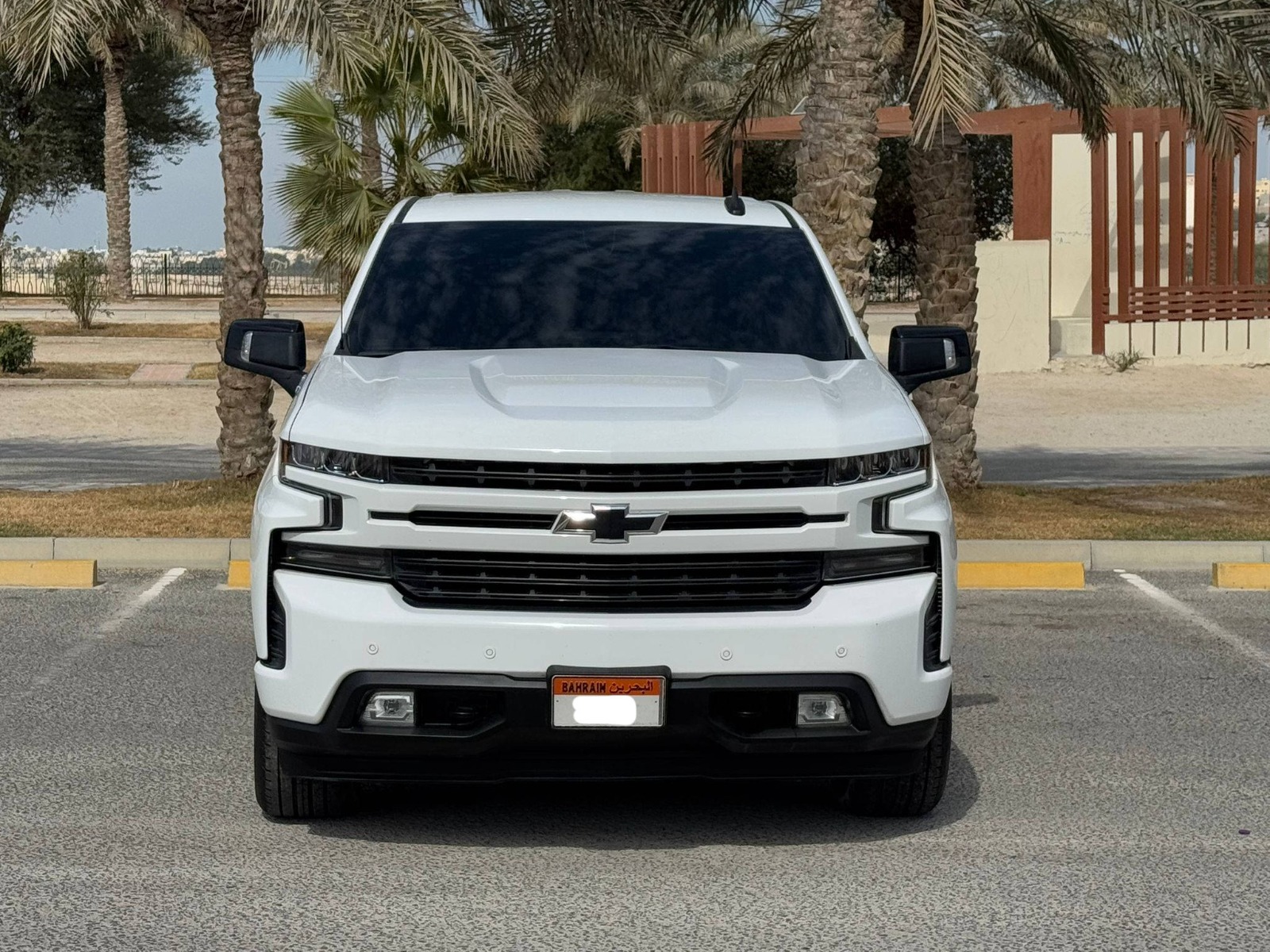 🚗 For Sale: 2019 Chevrolet Silverado RST (White)