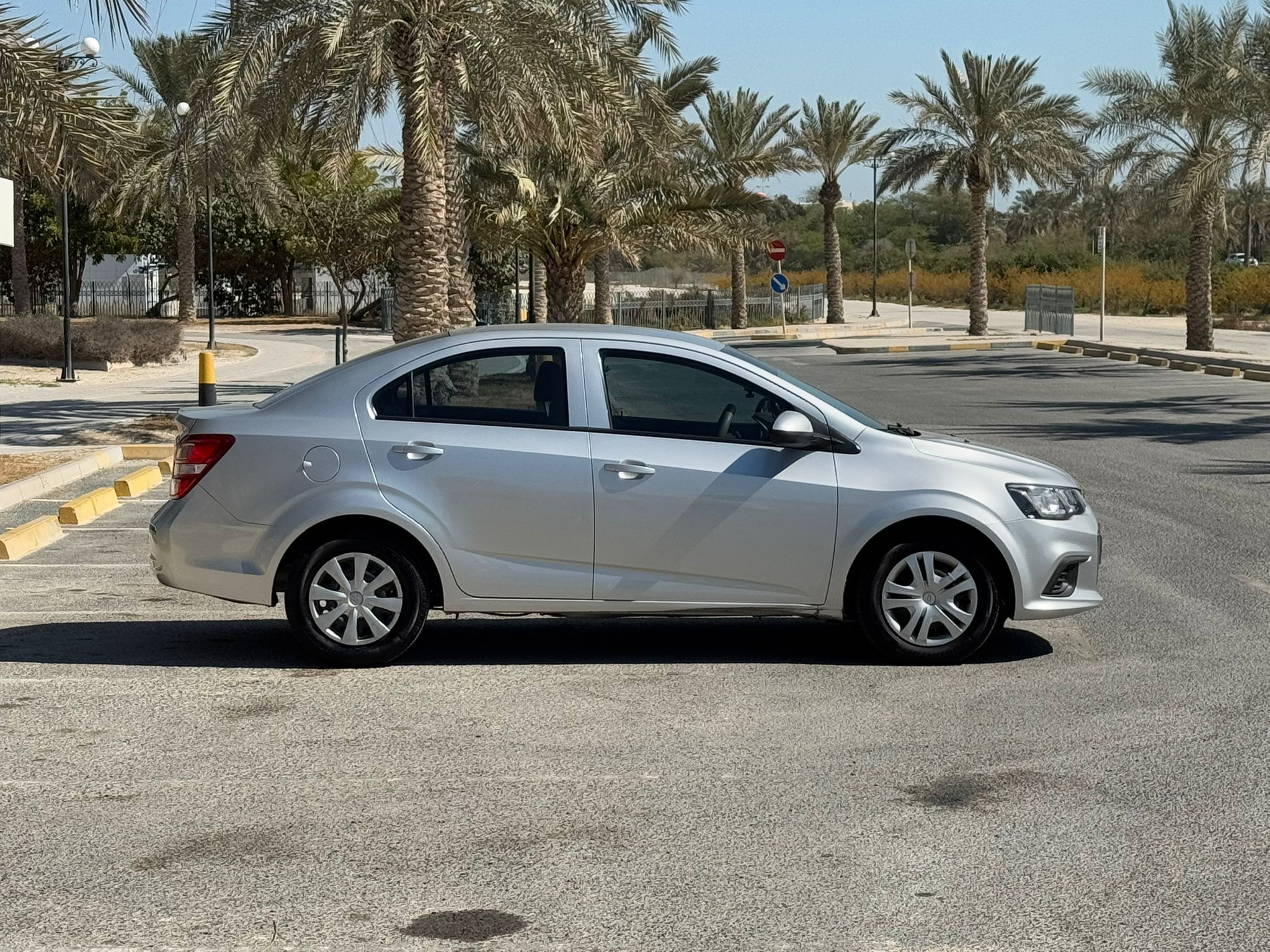 🚗 For Sale: 2018 Chevrolet Aveo (Silver)